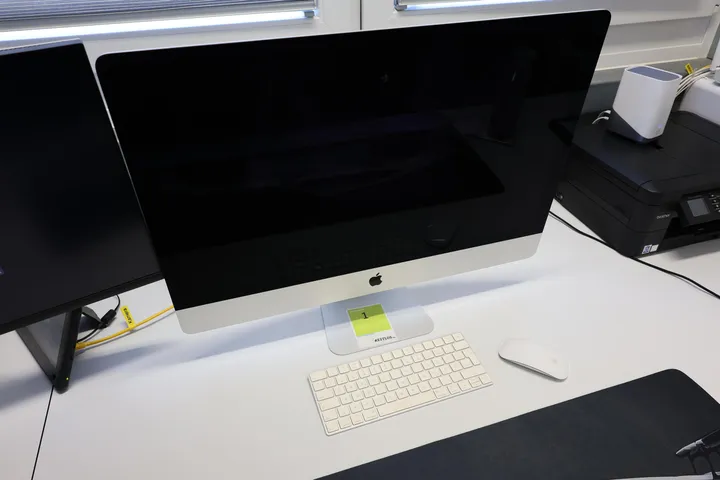 1 x Apple iMac 27